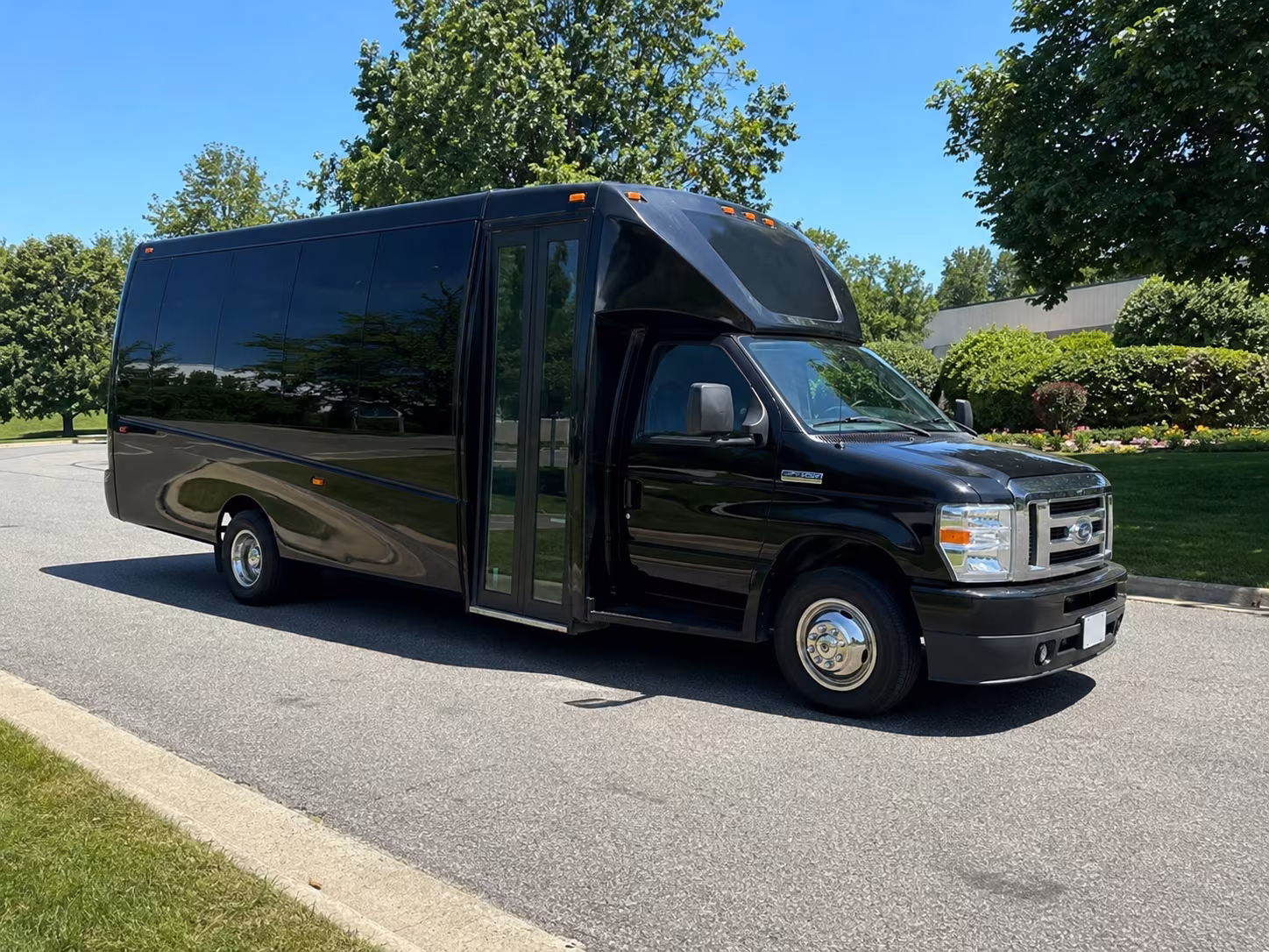 rent a gresham prom party bus or charter bus today